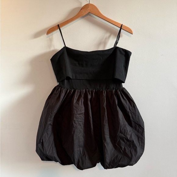 Lulu's Strapless Bubble Black Dress, Size Large, Excellent Condition - Picture 4 of 7